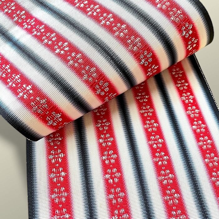 OBI FEMME ÉTÉ EN SOIE ROUGE & ARGENT 007-181 OBI FEMME ÉTÉ EN SOIE ROUGE & ARGENT 007-181